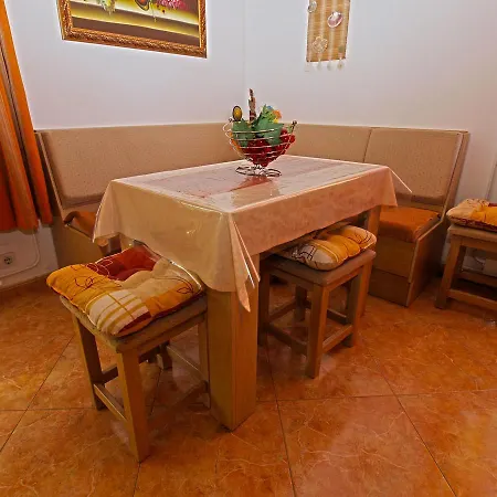 Irena 531 Apartment *