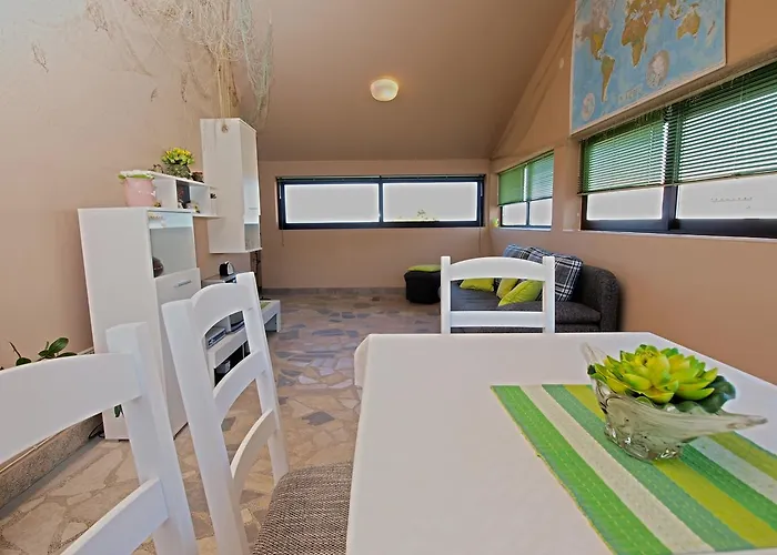 Irena 531 Apartman *